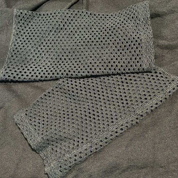 𝅺nux Ricky Black Cowl Neck Perforated Long Sleeve Pullover Sz L - Picture 10 of 14